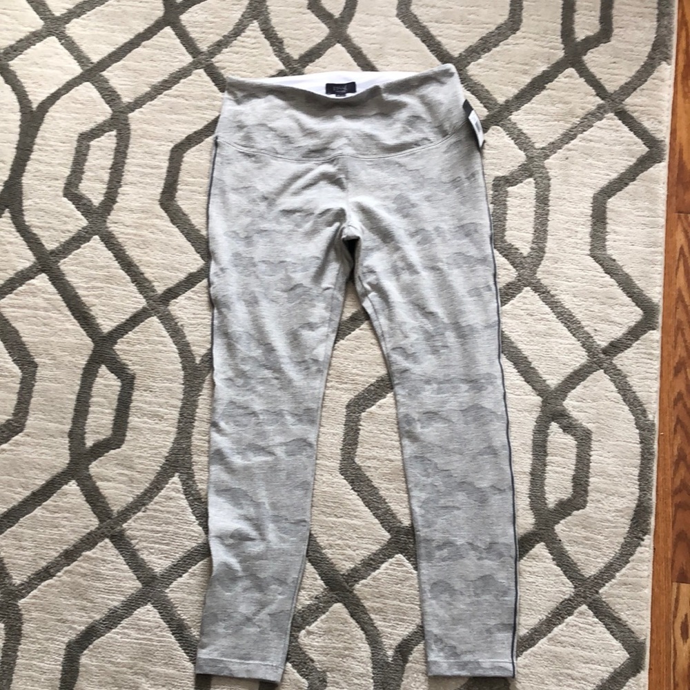 Lysse grey camo legging